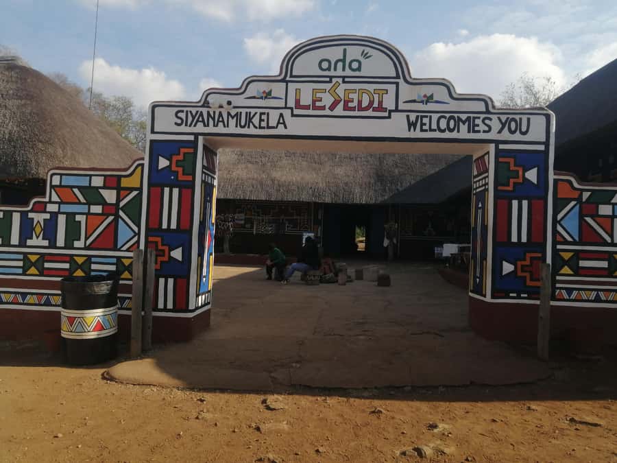 Cradle Of Humankind, Lesedi Cultural Village & Lion's Park - Cradle of Humankind: fossils, walking, and a UNESCO story that feels human