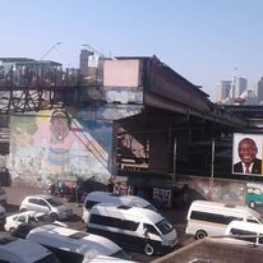 DURBAN:Highlights cityTour.Historically Cultural experience - Golden Mile to the Point: beachfront views and art-deco history