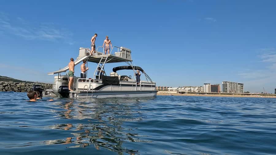 Durban: Pontoon Boat Harbor Cruise - Crew, music, and the feel of the ride onboard