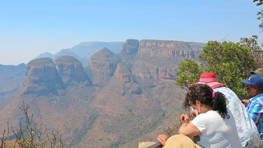 From Hazyview: Blyde River Canyon Highlight & Boat Cruise - Bourke’s Luck potholes, the Blyde and Truer River meeting point
