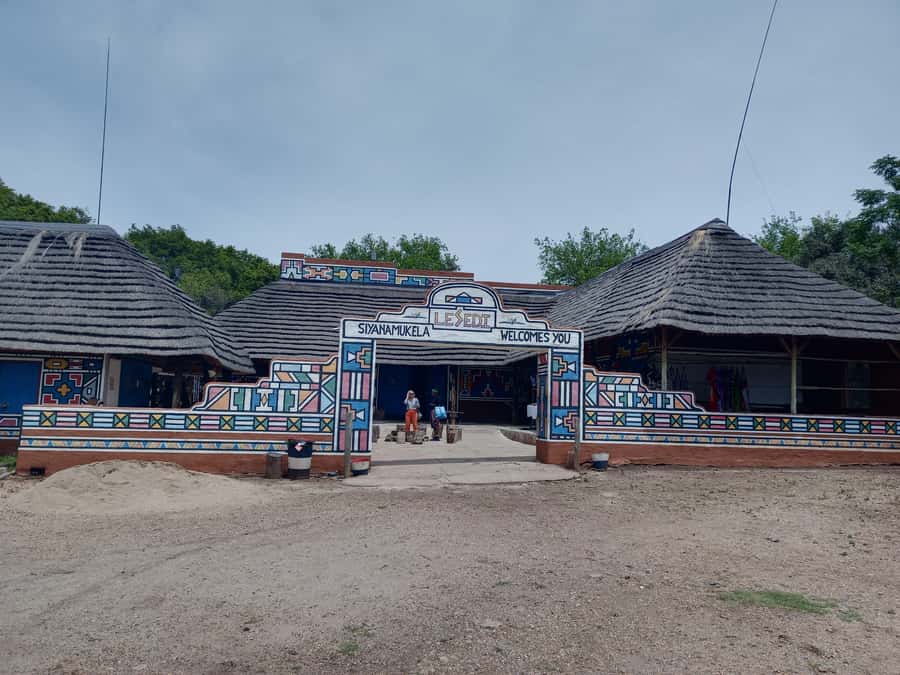 From Johannesburg: Lesedi Cultural Village & Lion Park Tour - Two Stops in One Day: Lesedi Cultural Village and Lion Park