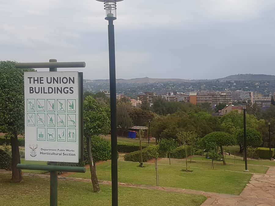 From Johannesburg: Pretoria Half Day Tour - From Johannesburg to Pretoria in a 5-hour rhythm