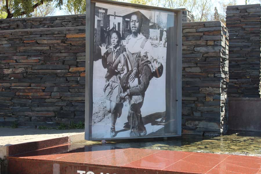 From Johannesburg: Pretoria, Soweto & Apartheid Museum Tour - Soweto Towers photo stop: quick, and that’s okay