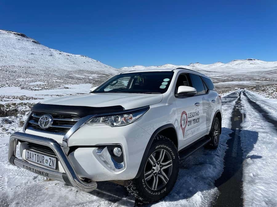 From Underberg: Extended Lesotho Day Tour - 9.5hrs - Meeting at The Grind Cafe and the 4x4 ride setup