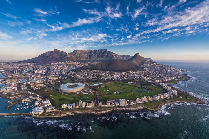 Full Peninsula Scenic Helicopter Flight with Free Boat Cruise - The main route: Table Mountain, Twelve Apostles, and the Atlantic side