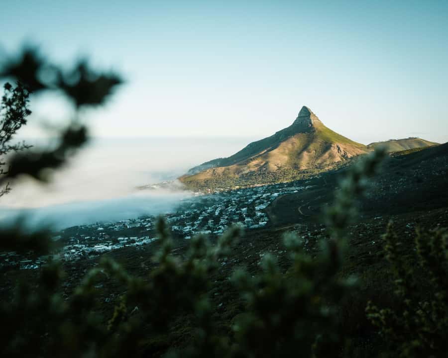 Guided Table Mountain Hike – Kasteelspoort Scenic Route - Breakfast Rock at the Old Cable Car Station: Your Snack Moment Plus History