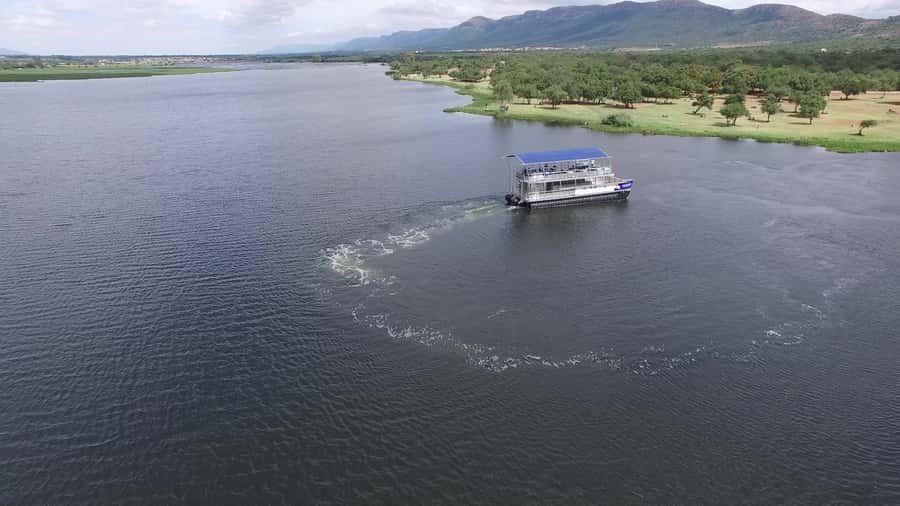 Hartbeespoort: 2-Hour Dam Cruise with South African Food - Check-in, Safety Briefing, and the Welcome Drink Moment