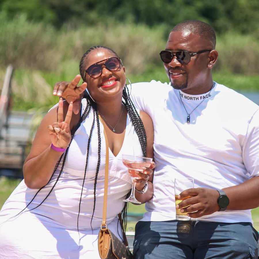 Hartbeespoort Dam: 1 Hour Cruise & Sunday Buffet Lunch - Hartbeespoort Dam on a Sunday, the relaxed way