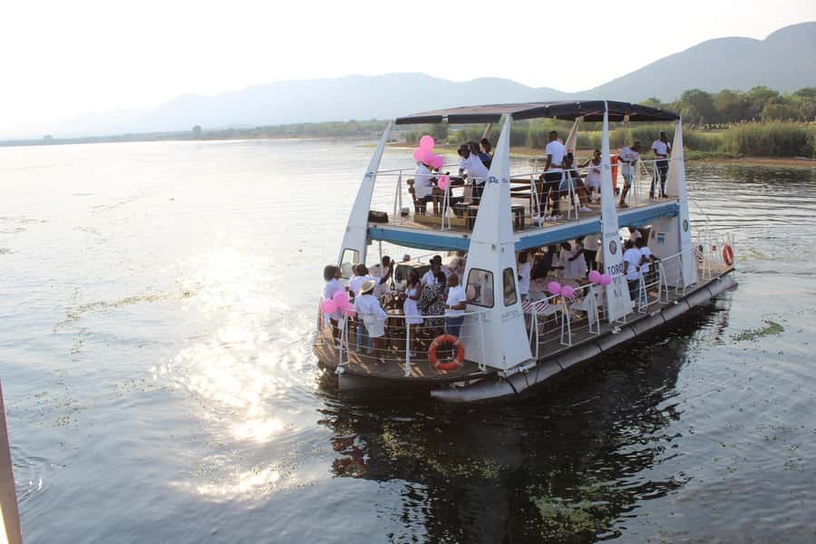 Hartbeespoort Dam: 1 Hour Standard Scenic Boat Cruise - Starting point at Harties Harbour, Kommando Nek Resort