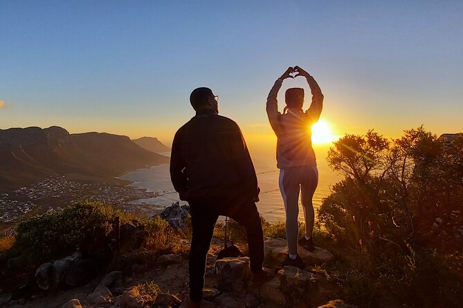 Hiking Lion's Head for Sunrise or Sunset - Summit views: 360 degrees, Table Mountain framing, and city-light timing