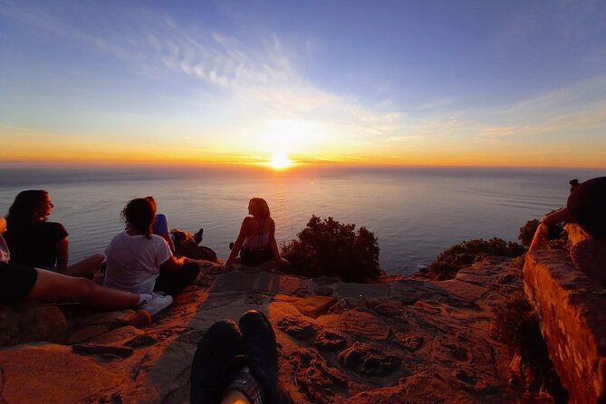Hiking Lion's Head for Sunrise or Sunset - Headlamp descent: why the light matters more than you think