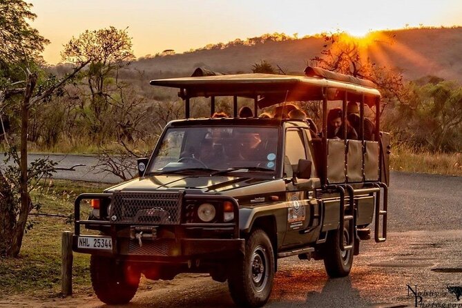 iSimangaliso Sunset Game Drive - What the guides do best, conservation talk included