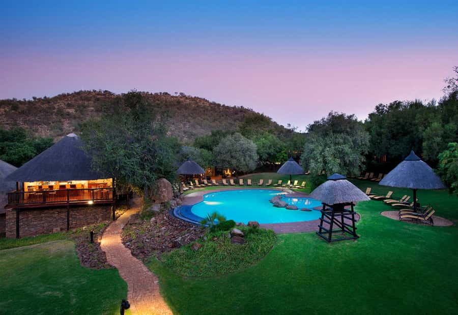 Johannesburg: 2-Day 4-Star Pilanesberg Safari - Midday Lodge Arrival: Comfort, Lunch, and Reset Time