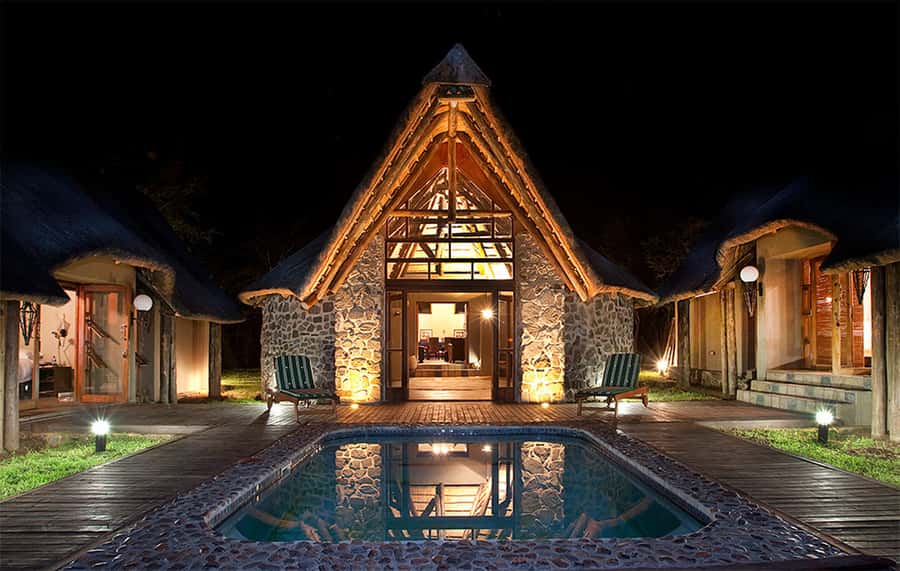 Johannesburg: 2-Day 4-Star Pilanesberg Safari - Day 1 Morning Game Drive: Open-Vehicle Watching at the Right Hour