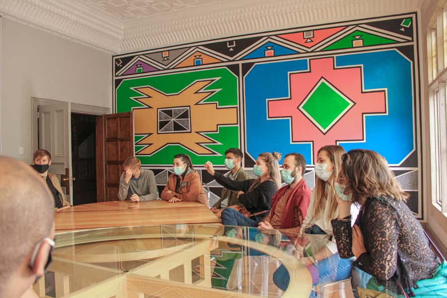 Johannesburg: Hillbrow Walking Tour Including Ponte building - Ponte City and Hillbrow in One Walk