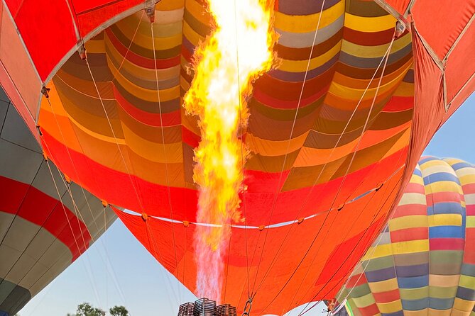Johannesburg: Hot Air Balloon Flight along Magalies Valley - One hour above the Magaliesburg Mountain range and Magalies River Valley