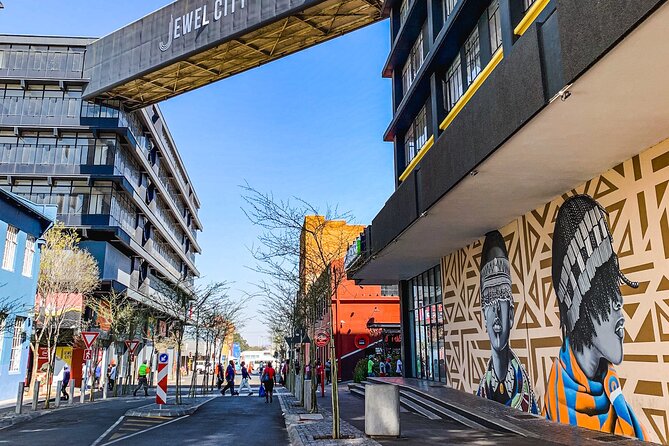 Johannesburg: Maboneng Street Art & Culture Tour - Why the guide matters more than the murals alone
