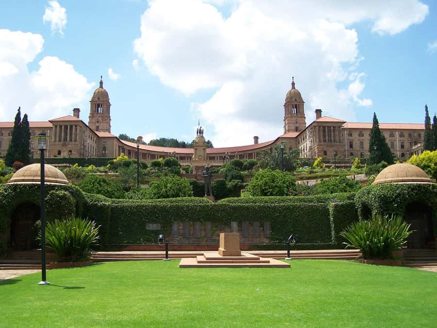 Johannesburg: Pretoria and Cullinan Diamond Mine Tour - Why Pretoria plus Cullinan is a smart 1-day plan