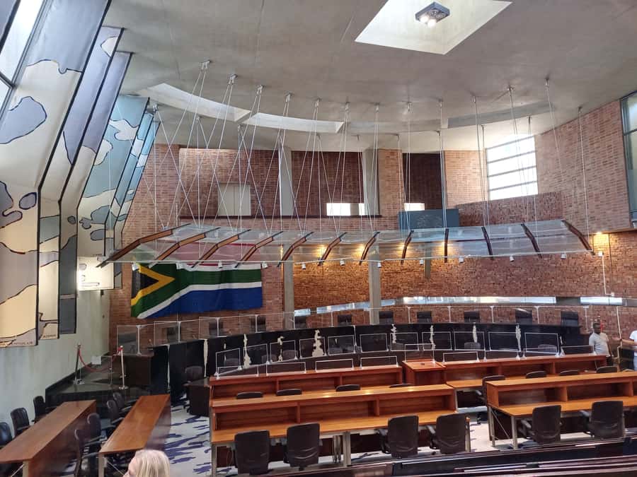 Johannesburg: Private Guided City Tour with Apartheid Museum - The 9:00 Start, Hotel Transfer, and Getting Oriented