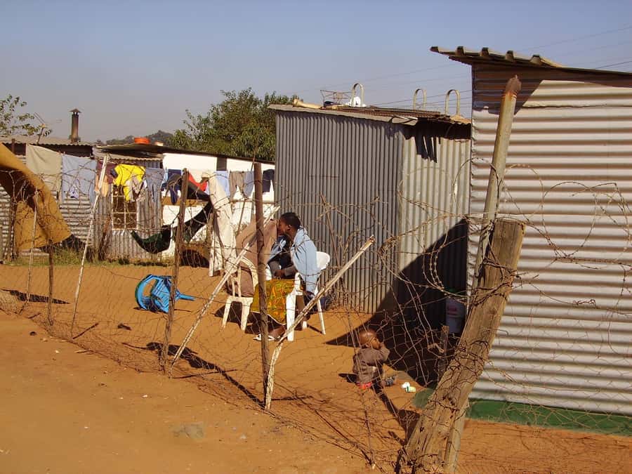 Johannesburg: Soweto, Apartheid Museum, and Cradle tours - Soweto stops around Vilikazi Street, Regina Mundi, and Hector Peterson