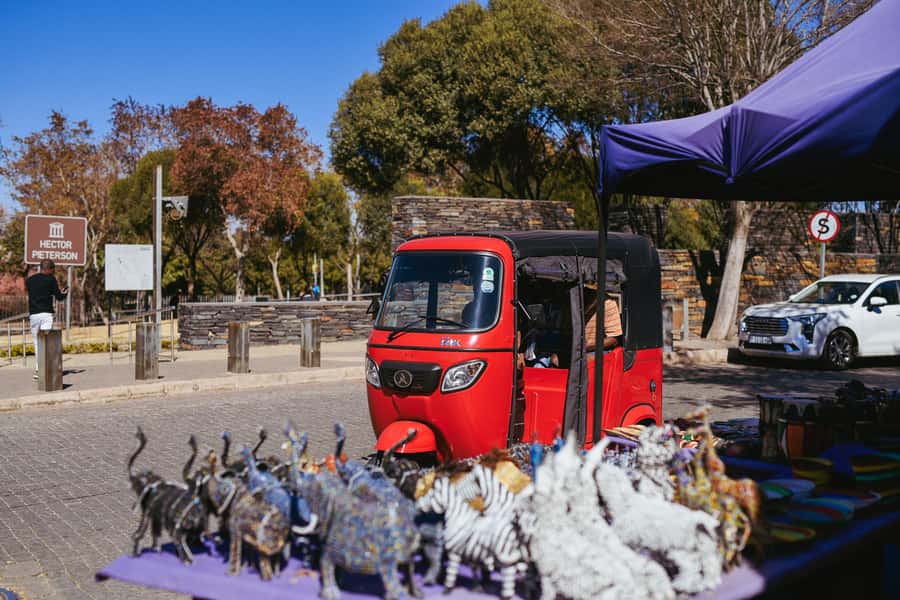 Johannesburg: Soweto Tour by Tuk Tuk - Hector Pieterson Museum: the uprising stop that gives the day meaning