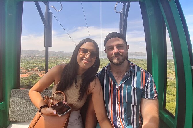 Johannesburg: Wine Tasting and Cableway Half Day Tour - Service Quality: The Human Touch on a Scenic Day