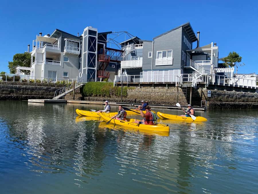 Knysna Kayak Hire - First steps: where you meet and what that means for your day