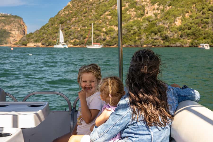 Knysna: Knysna Lagoon Pontoon Boat Cruise - Finding the Tom Cruiser at the Water Club (and Getting Ready)