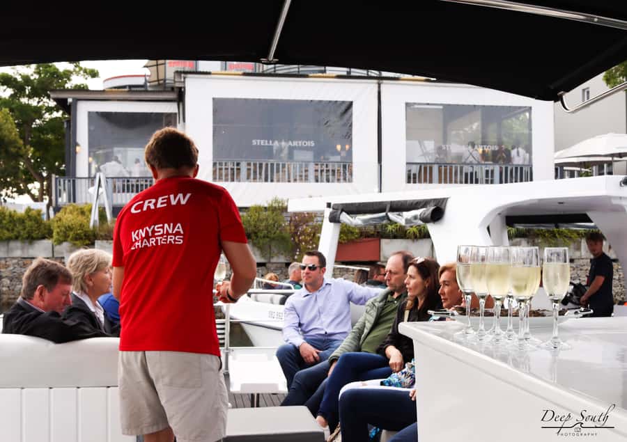 Knysna Lagoon: Boat Cruise with Oyster & White Wine Tasting - Meeting at Thesen Island, Then Getting Out on Knysna Lagoon