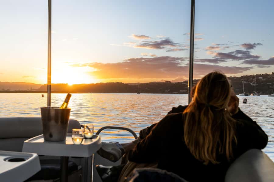 Knysna Lagoon: Pontoon Sunset Cruise - Knysna Heads and marine wildlife spotting, without the guesswork
