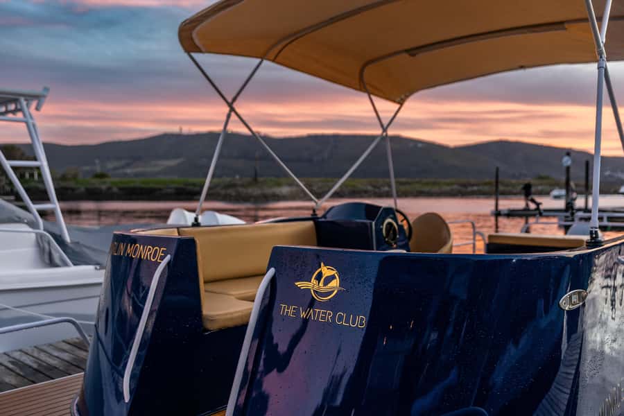 Knysna Lagoon: Pontoon Sunset Cruise - What to pack for a comfortable Lagoon sunset
