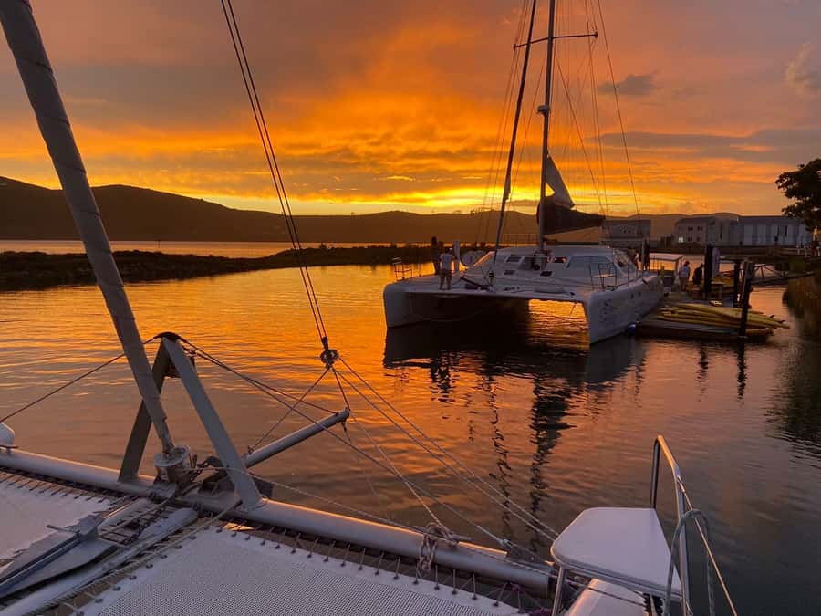 Knysna: Luxury Sunset Cruise with Captain's Barbeque - Captain’s BBQ on board, what you can expect to eat
