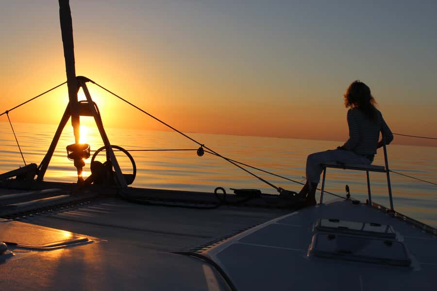Knysna: Luxury Sunset Cruise with Captain's Barbeque - What to pack for a windy sunset cruise (and what not to bring)