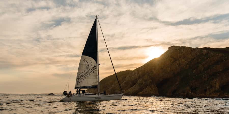 Knysna Sunset Sailing Cruise with Light Dinner and Wine - Price and Value: Is $124 Worth It for 150 Minutes?