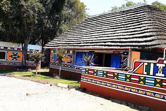 Lesedi cultural village tour - African craft experience and souvenirs you can actually use