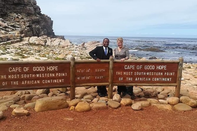 Penguins Viewing, Cape of Goodhope and Winelands Region - The misty cliff drive toward Constantia, why the route matters