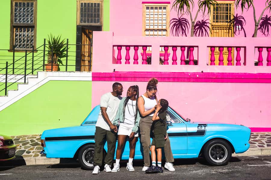 Photoshoot Session: Cape Town Bo-Kaap! - First steps in Bo-Kaap, where the photos start before you pose