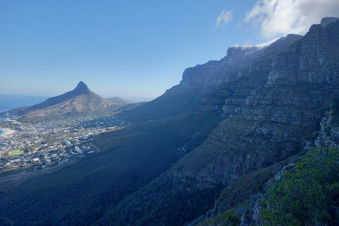 Pipetrack Hike for the whole family on Table Mountain - PRIVATE - Why the Pipetrack contour route beats a summit grind