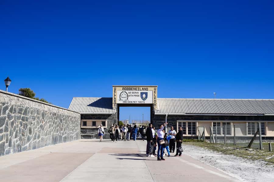 Pre-Booked: Robben Island, Bo-kaap & Table Mountain Tour - Key things to know about this Robben Island, Bo-Kaap and Table Mountain day