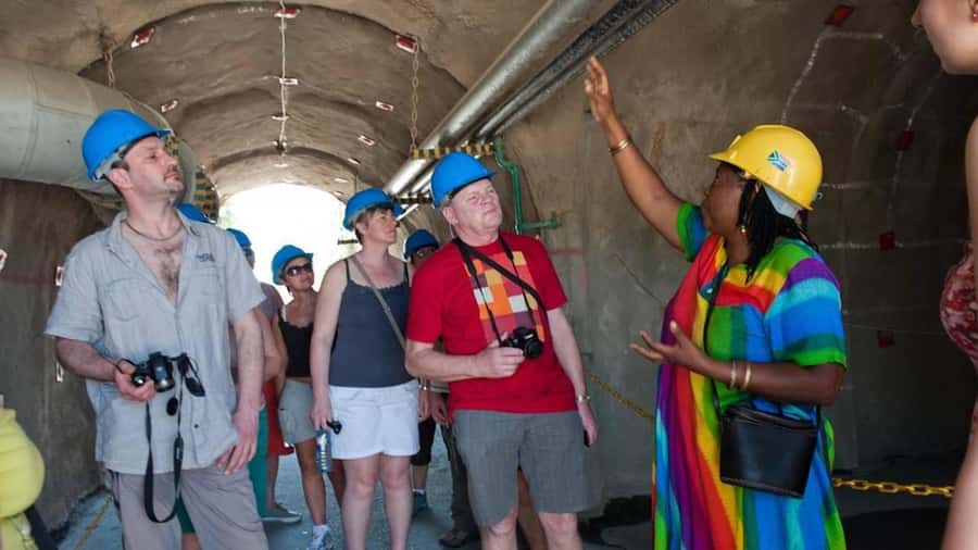 Pretoria: Cullinan Surface Diamond Mine Walking Tour - Key things to know before you walk Cullinan