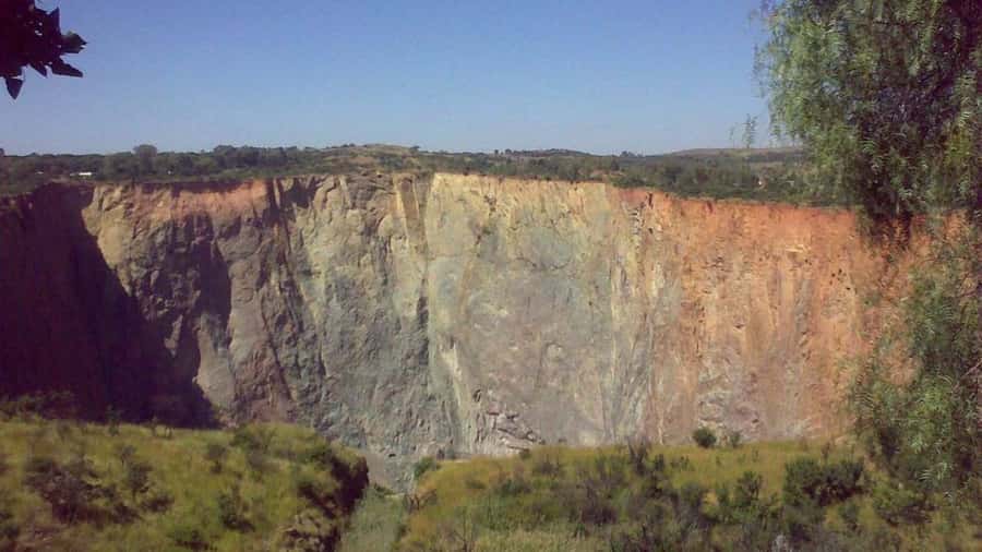 Pretoria: Cullinan Surface Diamond Mine Walking Tour - Before You Go: ID, Waiver, and the Breathalyzer Rule
