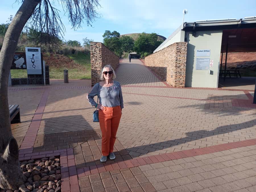 Pretoria/Sandton: Cradle of Humankind & Sterkfontein Caves - What to Wear and Bring When the Caves Are Part of the Plan