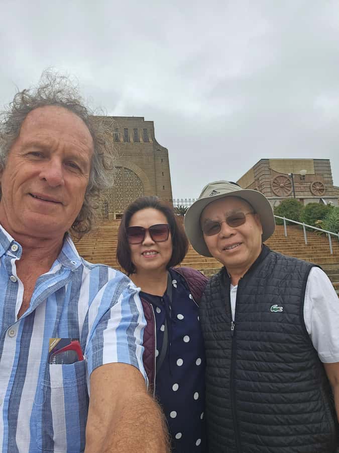 Pretoria Tour-Voortrekker Monument, Town, Union Buildings - Pretoria pass-by highlights: Church Square and the Supreme Court