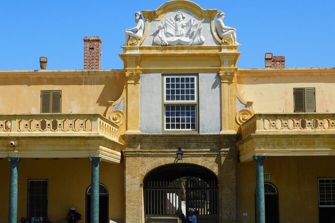 Private Cape Town City Tour - Iziko Slave Lodge: understanding the past, not just seeing the walls
