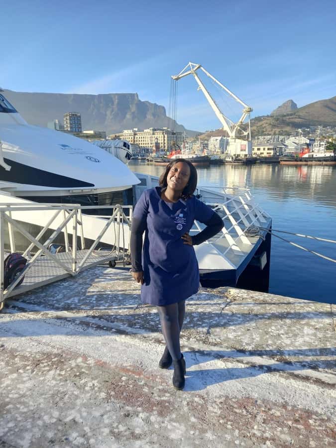 Private Full Day Tour to Robben Island and Table Mountain - Table Mountain by cable car: sky views without the full hiking day