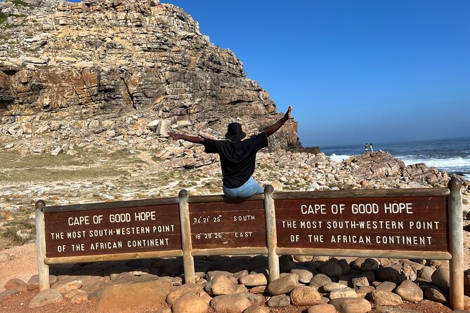 Private Guided Tour in Cape of Good Hope and Table Mountain - Getting going from the Waterfront, and what to know about the 8:00 am start