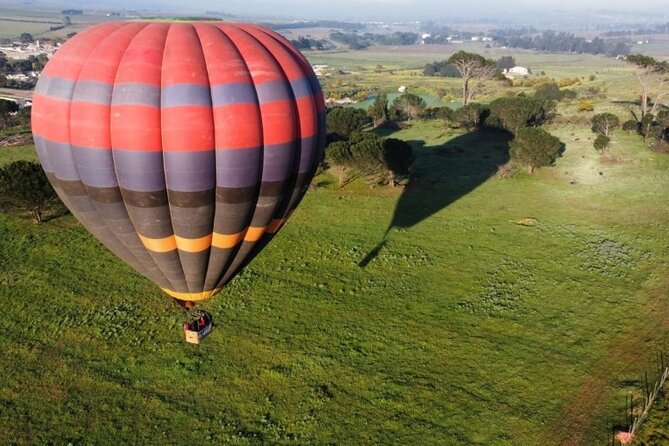 Private Hot Air Balloon Tour in Cape Town - Joostenberg Vlakte launch: vineyards, mountains, and roughly 1,000 feet up
