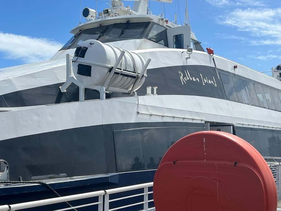 Private Tour: Robben Island, City Tour and Table Mountain - Why this day works: the pairing of justice and big views