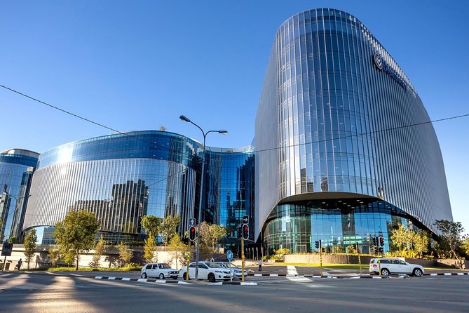 Private Transfer: Tambo Airport JNB to Johannesburg in Luxury Van - O.R. Tambo meet and greet: where the “easy” part actually starts