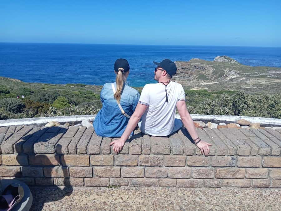 Robben island,Cape of good hope ,Penguin, Muizenberg,Bokaap - Chapmans Peak Drive and the Twelve Apostles backdrop